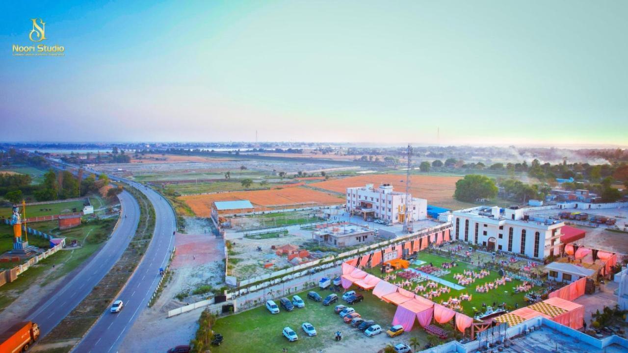 Royal Heritage Hotel & Resort Ayodhya Εξωτερικό φωτογραφία