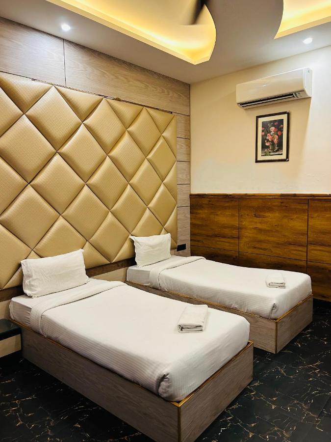 Royal Heritage Hotel & Resort Ayodhya Εξωτερικό φωτογραφία