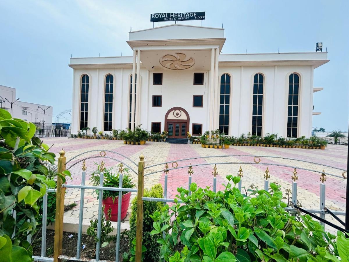Royal Heritage Hotel & Resort Ayodhya Εξωτερικό φωτογραφία