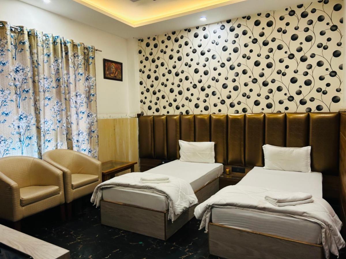 Royal Heritage Hotel & Resort Ayodhya Εξωτερικό φωτογραφία